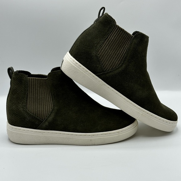 Sketchers suede booties, olive green size 7.5 Women’s - Picture 9 of 9
